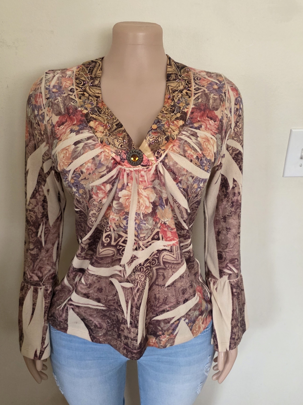 B.L.E.U. Floral & Paisley V-Neck Long Sleeve Top in Brown and Cream